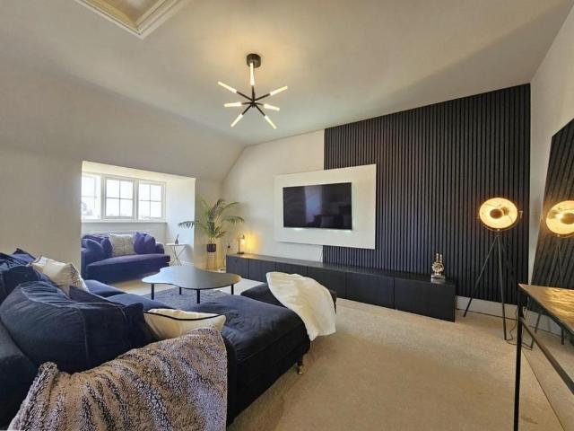 2 bedroom apartment to rent