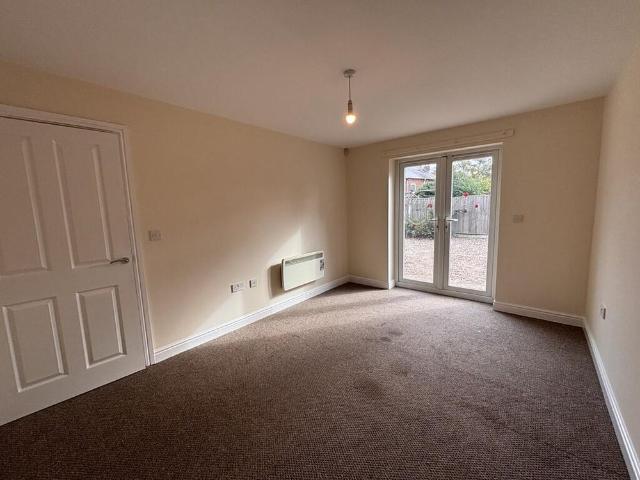 2 bedroom apartment to rent
