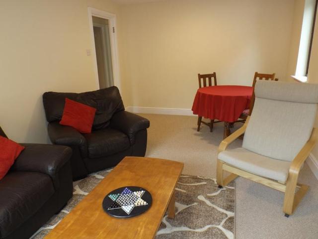 2 bedroom apartment to rent