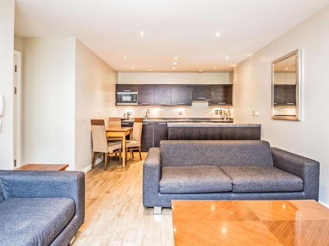 2 bedroom apartment to rent