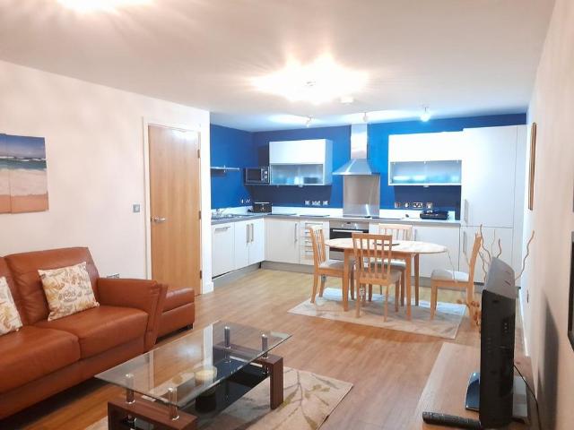 2 bedroom apartment to rent