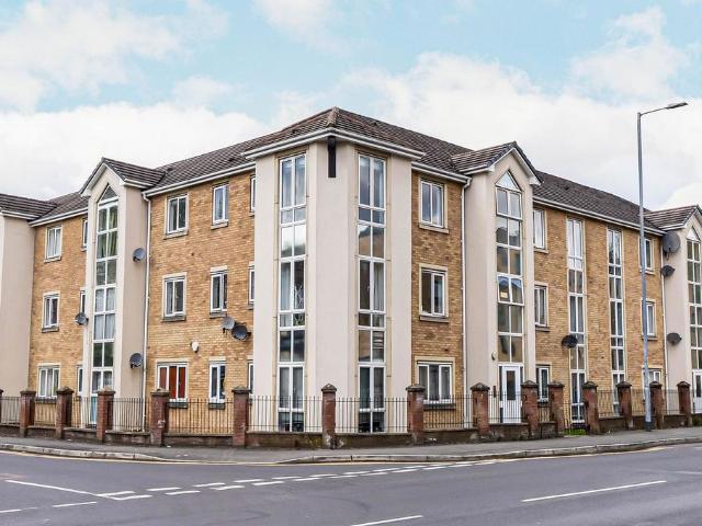 2 bedroom apartment to rent