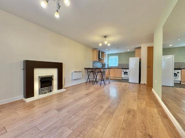 2 bedroom apartment to rent