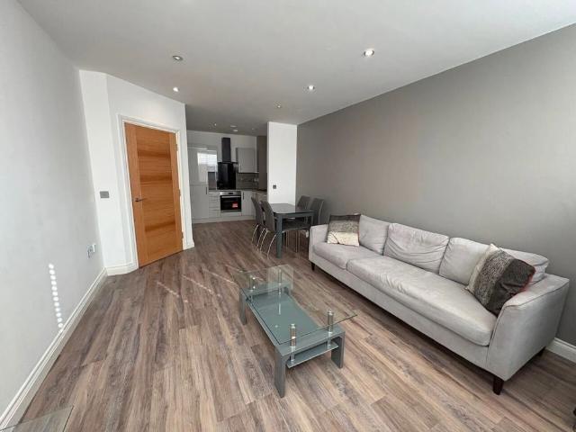 2 bedroom apartment to rent