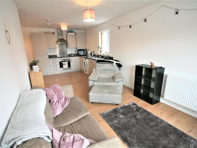 2 bedroom apartment to rent