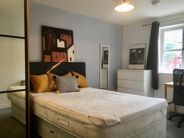 2 bedroom apartment to rent