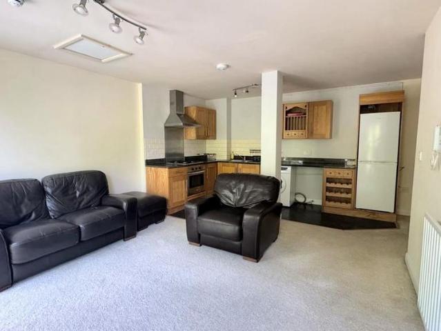 2 bedroom apartment to rent