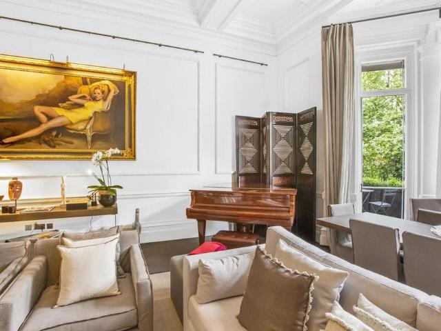 2 bedroom penthouse to rent