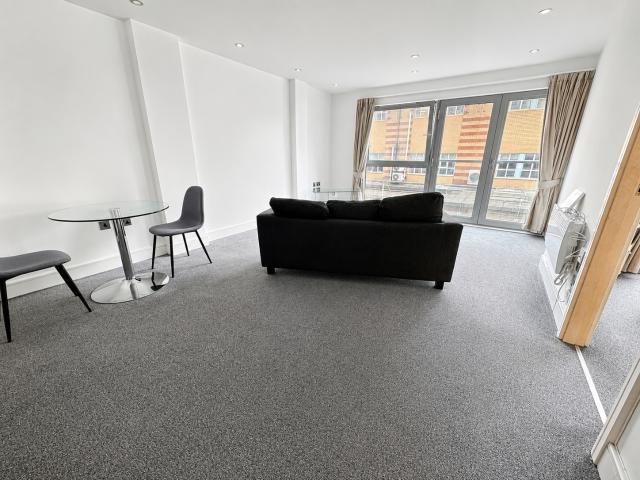 2 bedroom apartment to rent