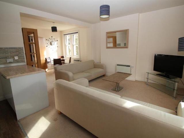 2 bedroom apartment to rent