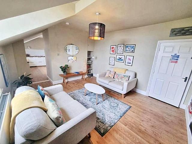 2 bedroom apartment to rent