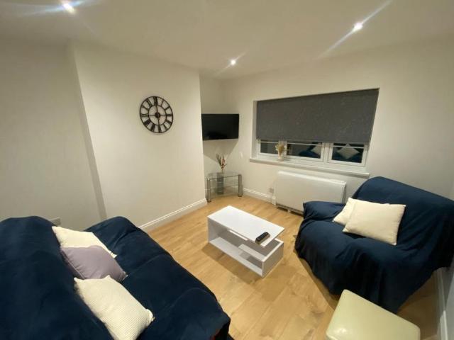 2 bedroom apartment to rent