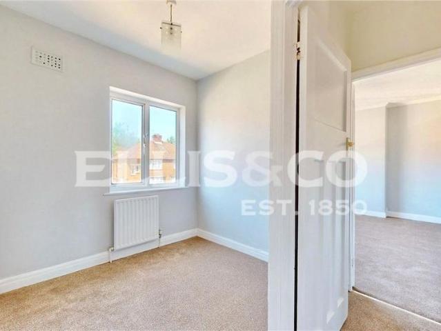 2 bedroom apartment to rent