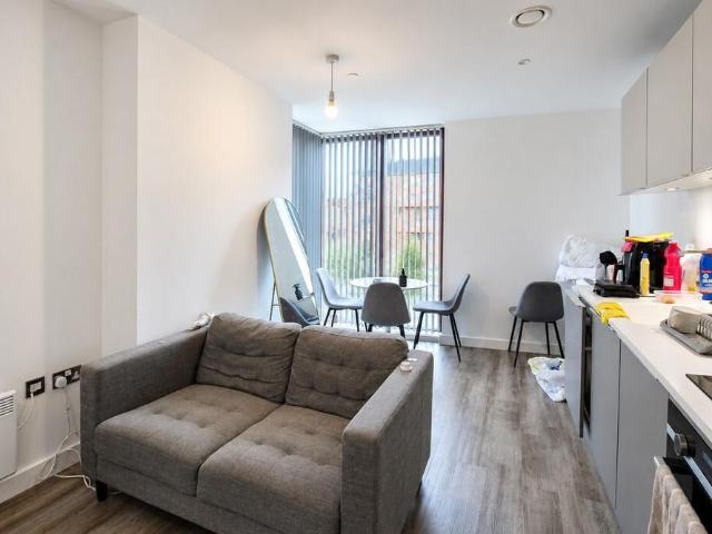2 bedroom apartment to rent