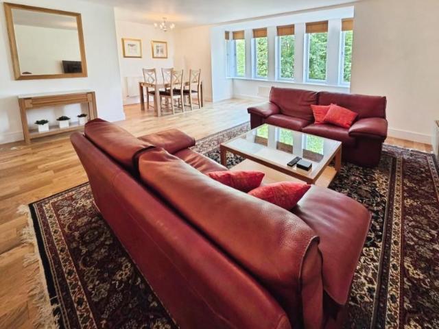 2 bedroom apartment to rent