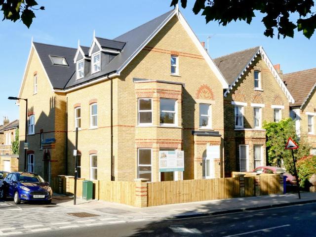 2 bedroom apartment to rent