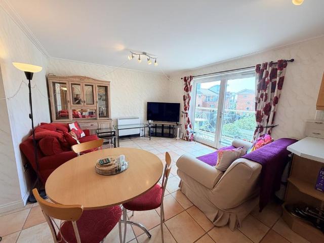 2 bedroom apartment to rent