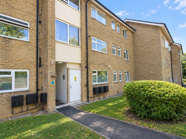2 bedroom apartment to rent