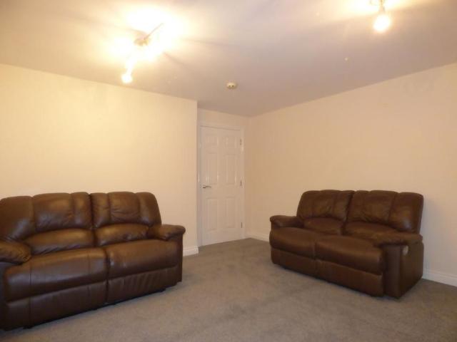 2 bedroom apartment to rent