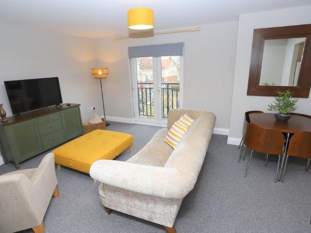 2 bedroom apartment to rent