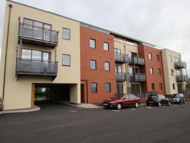 2 bedroom apartment to rent