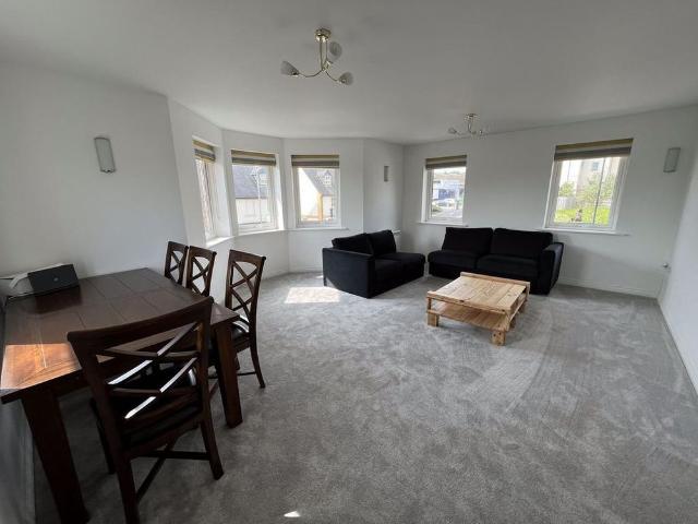 2 bedroom apartment to rent