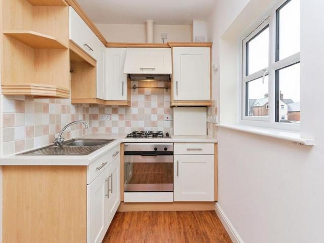 2 bedroom apartment to rent