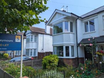 2 bedroom apartment to rent