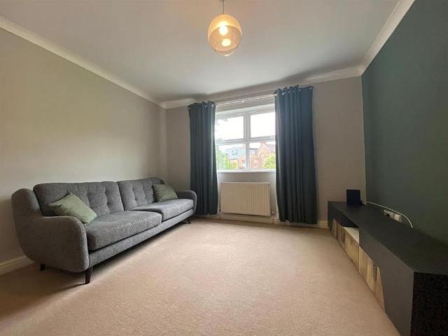 2 bedroom apartment to rent