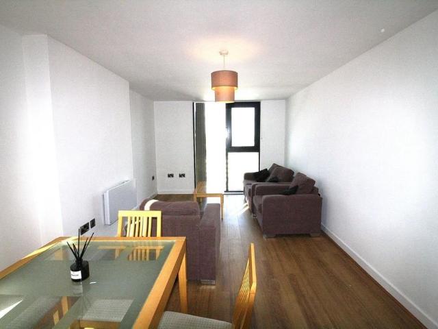 2 bedroom apartment to rent