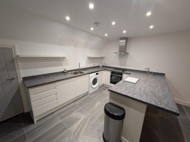2 bedroom apartment to rent