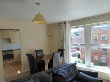 Flat to rent in Lechlade - Equipped kitchen