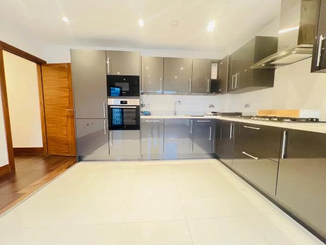 2 bedroom apartment to rent