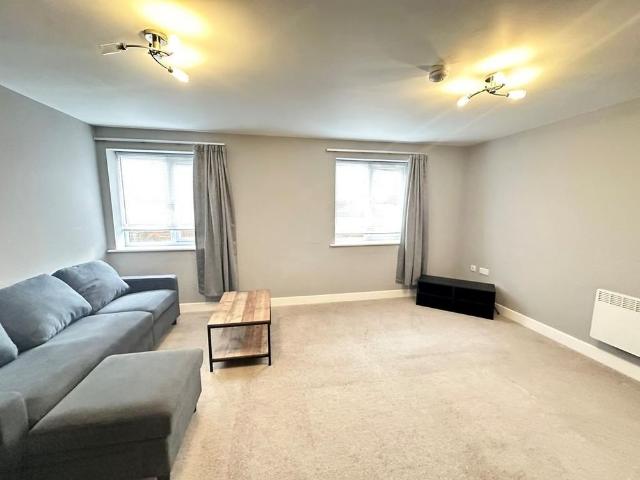 2 bedroom apartment to rent