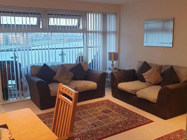 2 bedroom apartment to rent