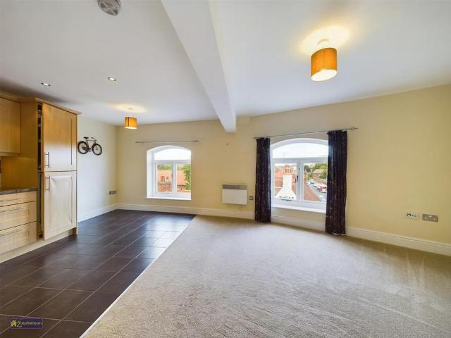 2 bedroom apartment to rent