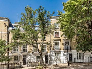 Percy Circus, London, Greater London - Balcony