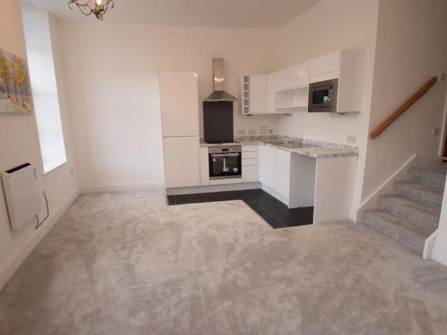 2 bedroom apartment to rent