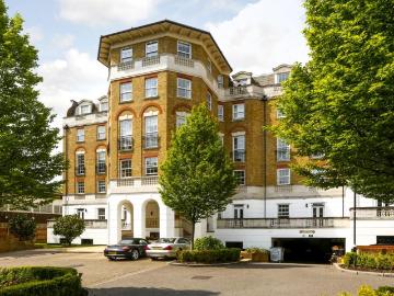 Southfields, SW18, Battersea Reach, London, Greater London