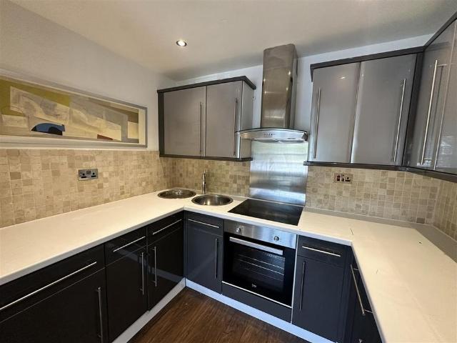 2 bedroom apartment to rent