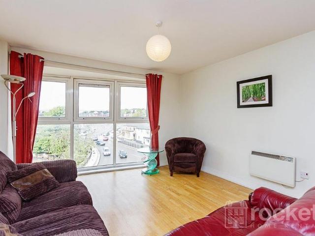 2 bedroom apartment to rent
