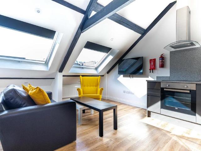 2 bedroom apartment to rent