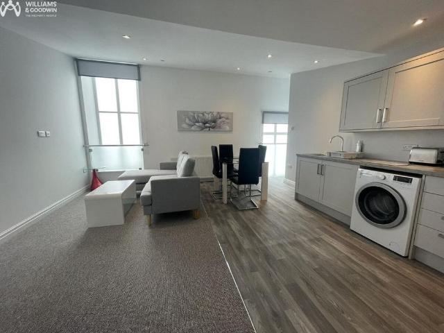 2 bedroom apartment to rent