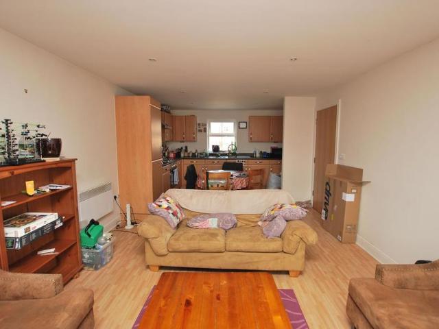 2 bedroom apartment to rent