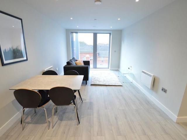 2 bedroom apartment to rent