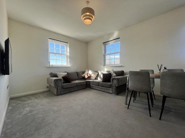 2 bedroom apartment to rent