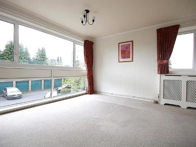 2 bedroom apartment to rent
