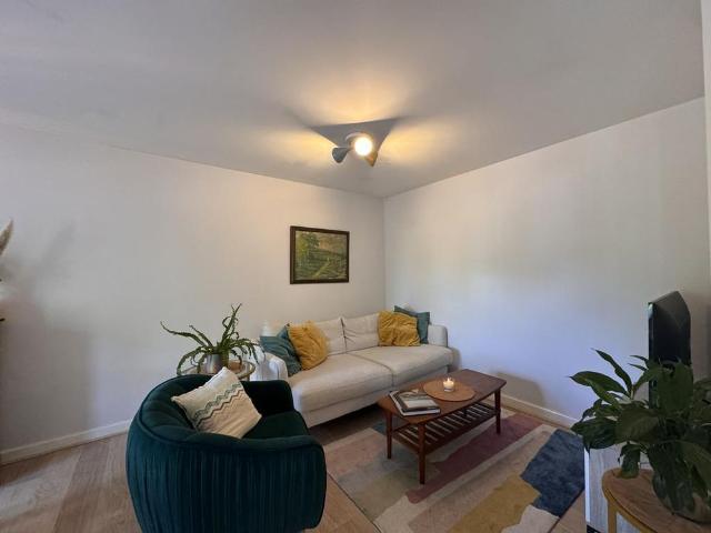 2 bedroom apartment to rent