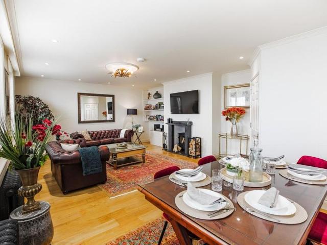 2 bedroom apartment to rent