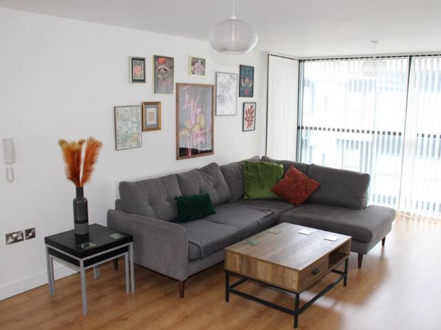 2 bedroom apartment to rent